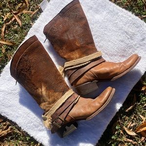 Corral Indie Spirit Hazel boot 🔥Unique🔥